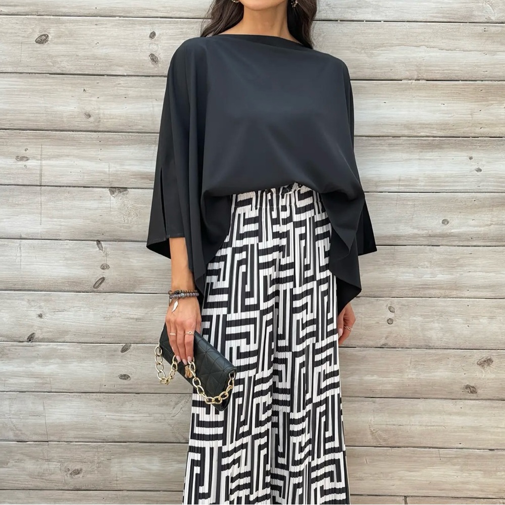 NWOT Black White Geometric Palazzo Wide Leg Pants, Size Large, Ruffle Waist